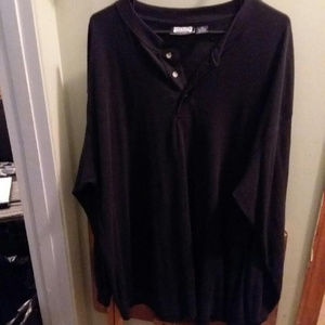 Men's long sleeve henley shirt